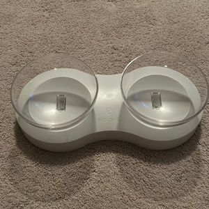 ELS PET EVELATED CAT BOWLS.